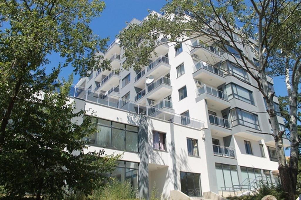 Dilov Apartments In Yalta ゴールデンサンド エクステリア 写真