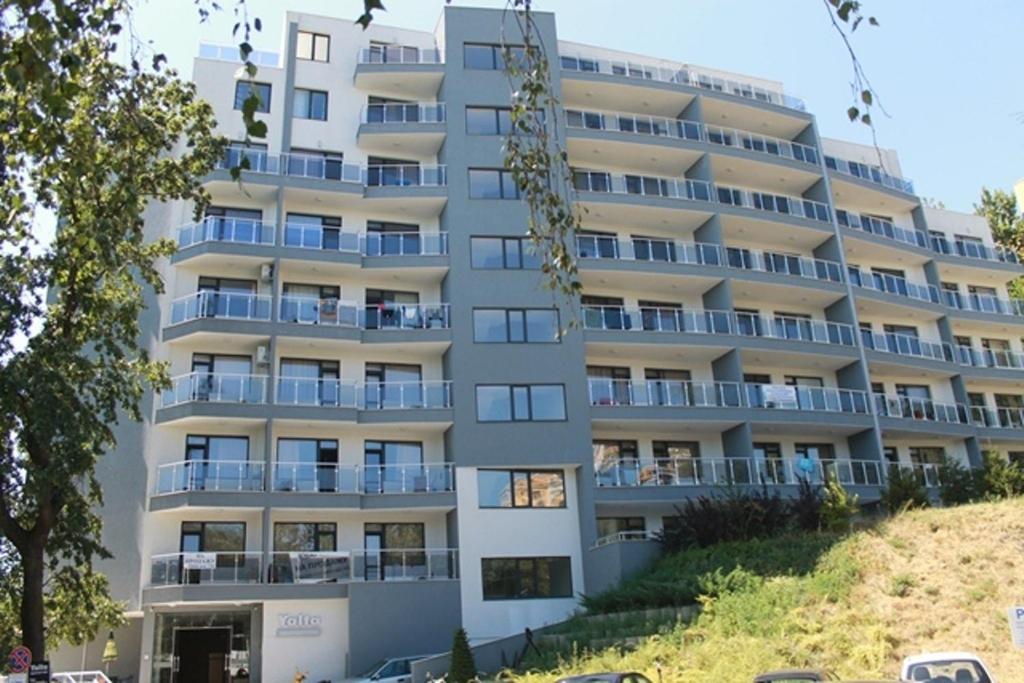 Dilov Apartments In Yalta ゴールデンサンド エクステリア 写真